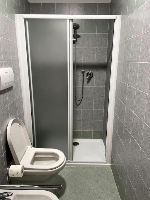 Wonderful Central Apartment! 만토바 외부 사진